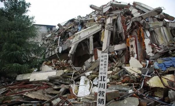 睿婕輕鋼別墅 愛她就要給她一個(gè)安全的家!(圖1) 睿婕輕鋼別墅 愛她就要給她一個(gè)安全的家!(圖1)