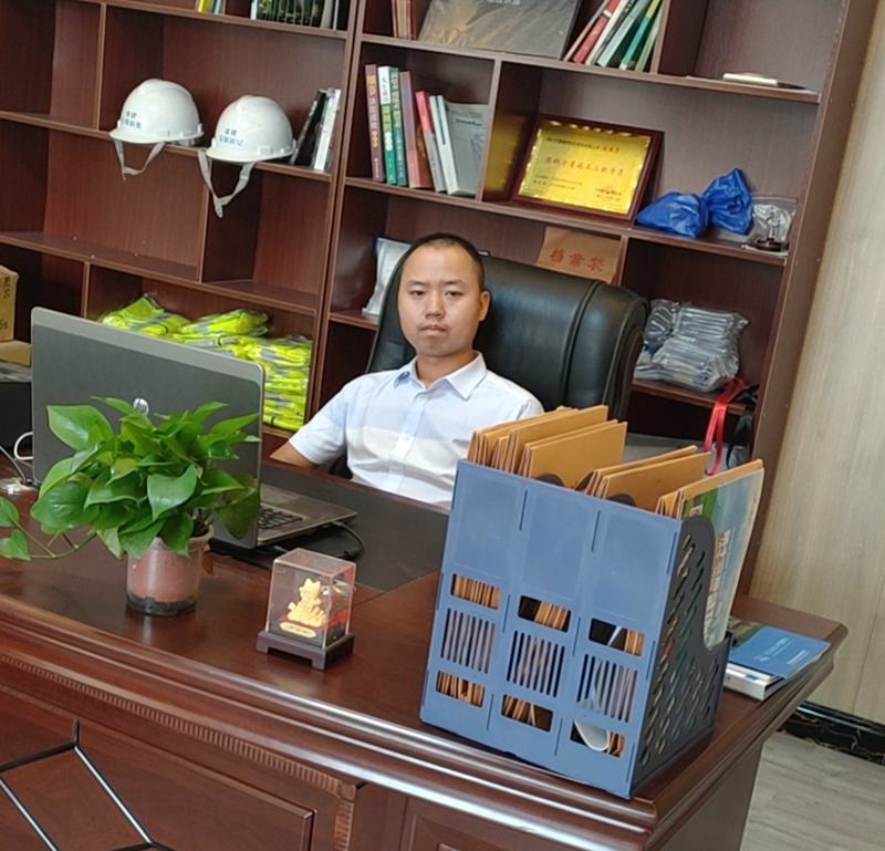 睿婕輕鋼別墅:公司合體成員致所有業(yè)主的一封家書(圖3) 睿婕董事長